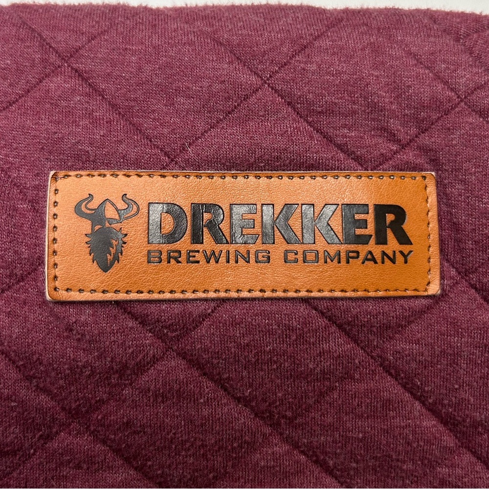 Drekker Brewing Co Quilted Sweatshirt Womens Size XL Crewneck Fargo ND Brewery - Picture 8 of 11